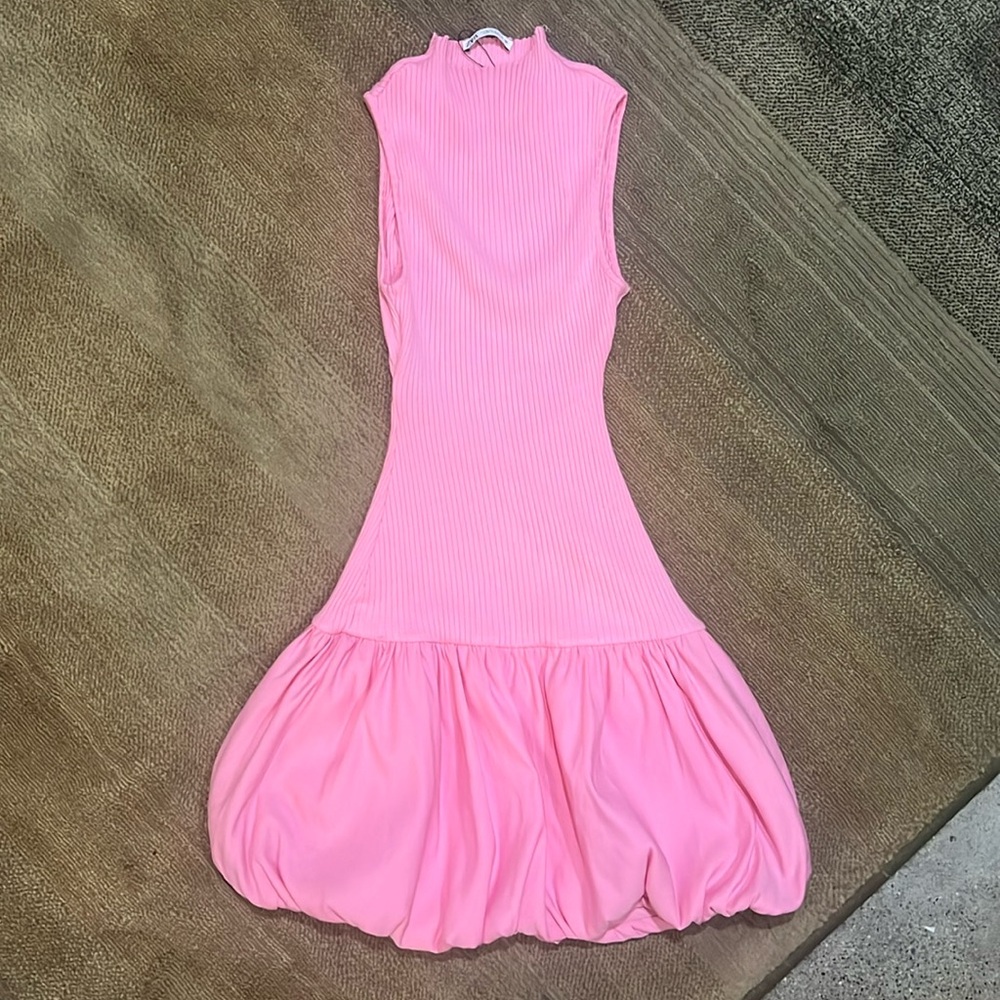 EUC Zara Pink Mockneck Sleeveless Mini Bubble Hem Dress in Small